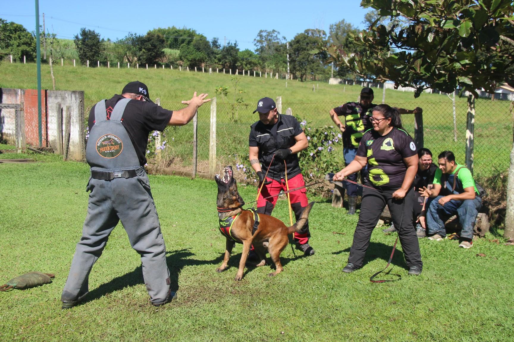 2019.Maio - Taubat-SP - Treino de proteo com o Juiz e Campeo Brasileiro, Marcio Cerqueira